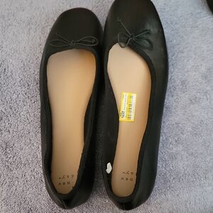 a new day Black Ballet Flats
